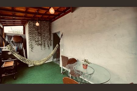 Apartamento à venda com 190m², 4 quartos e 2 vagasCobertura