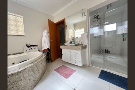 Casa de Condomínio à venda com 4 quartos, 270m² em Swiss Park, Campinas