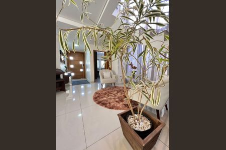 Casa de condomínio à venda com 270m², 4 quartos e 4 vagas