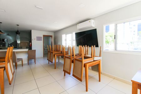 Apartamento para alugar com 46m², 2 quartos e 1 vagaÁrea comum - Salão de festas