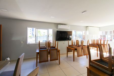 Apartamento para alugar com 46m², 2 quartos e 1 vagaÁrea comum - Salão de festas