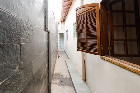 Casa à venda com 105m², 3 quartos e sem vagaÁrea de serviço