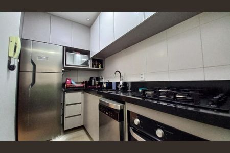 Apartamento à venda com 54m², 2 quartos e 1 vagaCozinha 