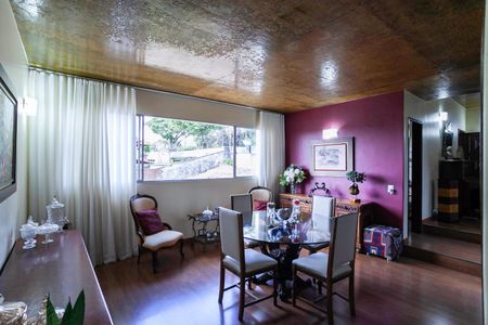 Casa à venda com 1200m², 4 quartos e 6 vagasSala de Jantar