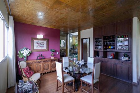 Casa à venda com 1200m², 4 quartos e 6 vagasSala de Jantar