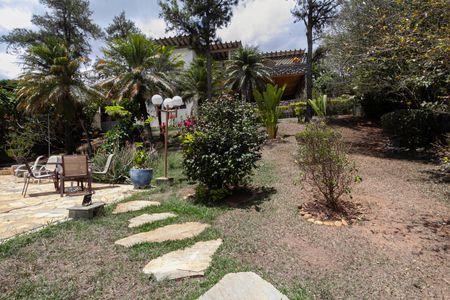 Casa à venda com 1200m², 4 quartos e 6 vagasQuintal