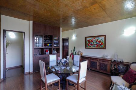 Casa à venda com 1200m², 4 quartos e 6 vagasSala de Jantar