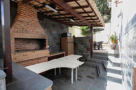 Casa à venda com 1200m², 4 quartos e 6 vagasChurrasqueira