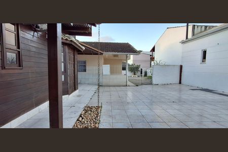 Casa para alugar com 86m², 3 quartos e 4 vagasQuintal 
