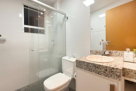Apartamento para alugar com 62m², 2 quartos e 2 vagas Apartamento para alugar com 62m², 2 quartos e 2 vagasBanheiro da Suíte 1