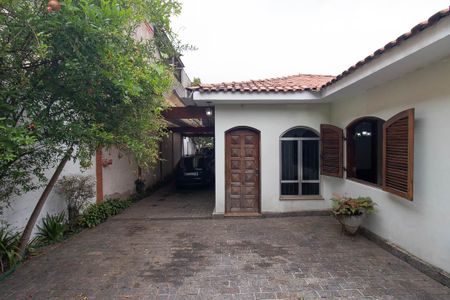 Casa à venda com 440m², 3 quartos e 7 vagasGaragem