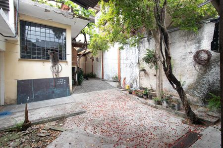 Casa à venda com 440m², 3 quartos e 7 vagasQuintal