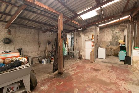 Casa à venda com 440m², 3 quartos e 7 vagasQuintal