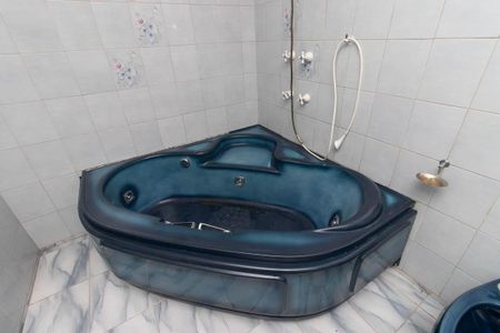 Casa à venda com 440m², 3 quartos e 7 vagasBanheiro da Suíte