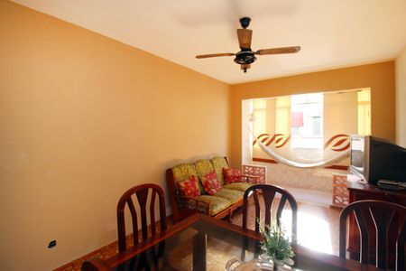 Apartamento para alugar com 70m², 2 quartos e sem vagaSala