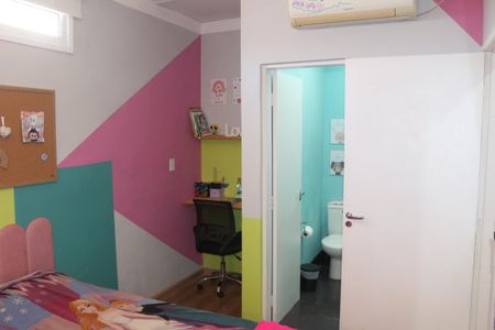 Casa à venda com 149m², 3 quartos e 1 vagaSuíte 2