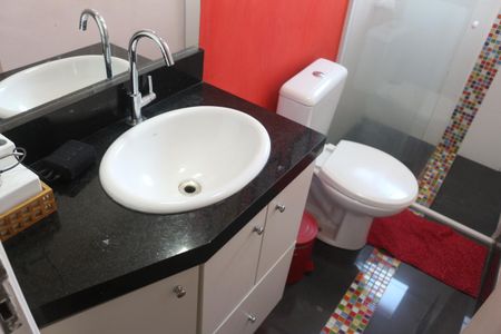 Casa à venda com 149m², 3 quartos e 1 vagaBanheiro da Suíte 1