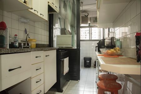 Apartamento à venda com 75m², 3 quartos e 2 vagasCozinha