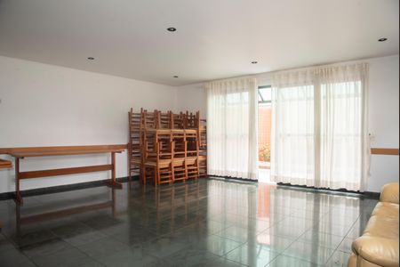 Apartamento à venda com 75m², 3 quartos e 2 vagasÁrea comum - Salão de festas