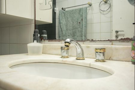 Apartamento à venda com 75m², 3 quartos e 2 vagasBanheiro