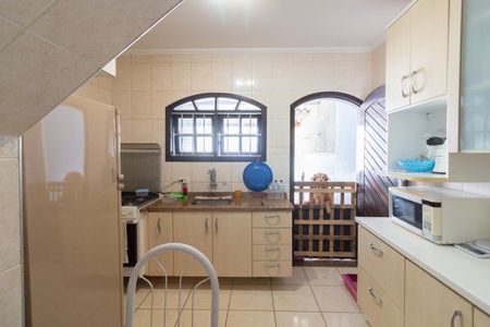 Casa à venda com 149m², 2 quartos e 2 vagas Casa à venda com 149m², 2 quartos e 2 vagasCozinha