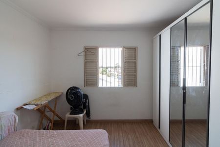 Casa à venda com 149m², 2 quartos e 2 vagas Casa à venda com 149m², 2 quartos e 2 vagasQuarto 1