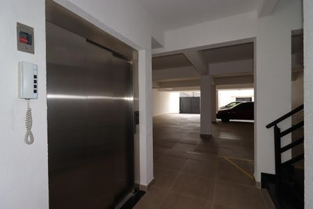 Apartamento à venda com 69m², 2 quartos e 1 vagaElevador