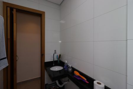 Apartamento à venda com 69m², 2 quartos e 1 vagaBanheiro Social