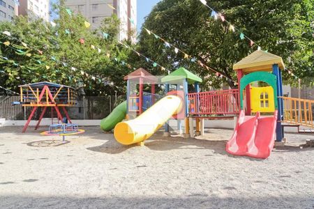 Apartamento à venda com 53m², 2 quartos e 1 vagaÁrea comum - Playground