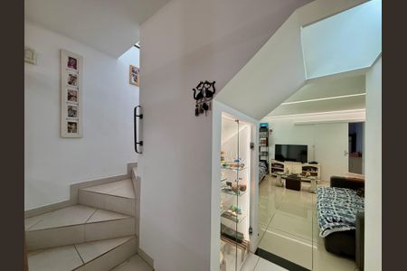 Casa para alugar com 148m², 3 quartos e 2 vagasCorredor Sala