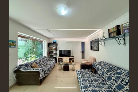 Casa para alugar com 148m², 3 quartos e 2 vagasSala 