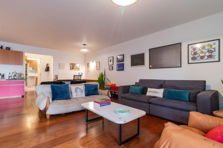 Apartamento à venda com 130m², 2 quartos e 2 vagasSala