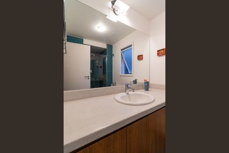 Apartamento à venda com 130m², 2 quartos e 2 vagasBanheiro