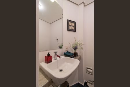 Apartamento à venda com 130m², 2 quartos e 2 vagasLavabo