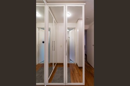Apartamento à venda com 130m², 2 quartos e 2 vagasCloset da suíte