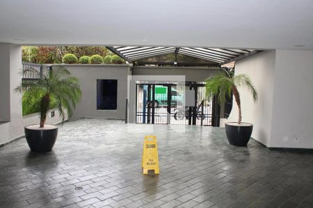 Apartamento à venda com 130m², 2 quartos e 2 vagasÁrea comum