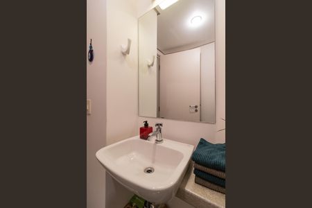 Apartamento à venda com 130m², 2 quartos e 2 vagasLavabo