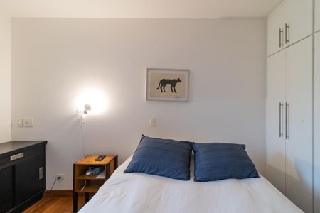 Apartamento à venda com 130m², 2 quartos e 2 vagasQuarto