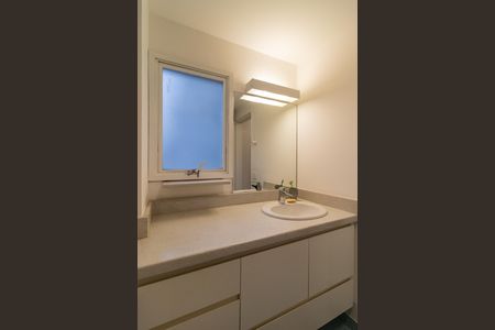 Apartamento à venda com 130m², 2 quartos e 2 vagasBanheiro da Suíte