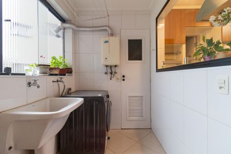 Apartamento à venda com 130m², 2 quartos e 2 vagasÁrea de Serviço