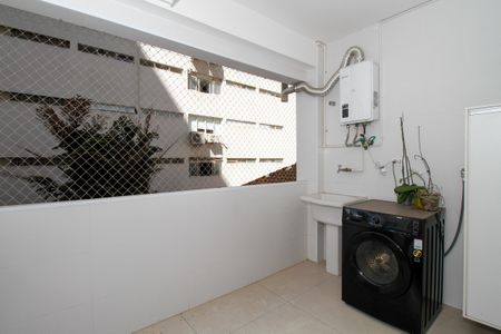 Apartamento para alugar com 120m², 3 quartos e 1 vagaÁrea de Serviço