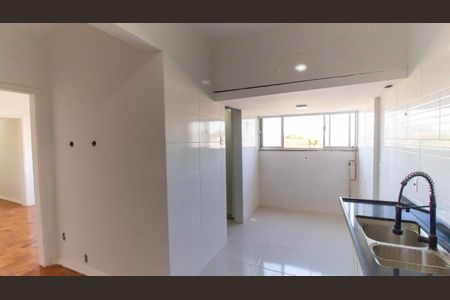 Apartamento à venda com 81m², 4 quartos e sem vaga