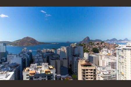 Apartamento à venda com 81m², 4 quartos e sem vaga