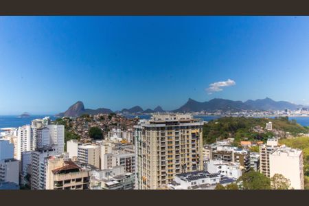 Apartamento à venda com 81m², 4 quartos e sem vaga