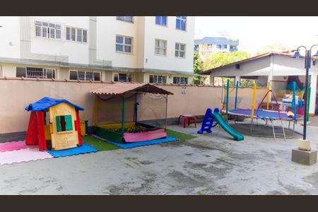 Apartamento à venda com 81m², 4 quartos e sem vaga