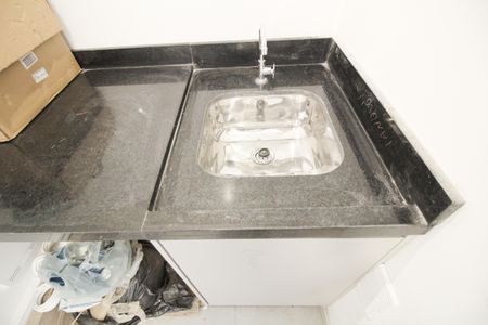 Apartamento para alugar com 35m², 2 quartos e sem vaga Apartamento para alugar com 35m², 2 quartos e sem vagaCozinha e Área de Serviço