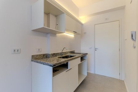 Cozinha de kitnet/studio para alugar com 1 quarto, 33m² em República, São Paulo