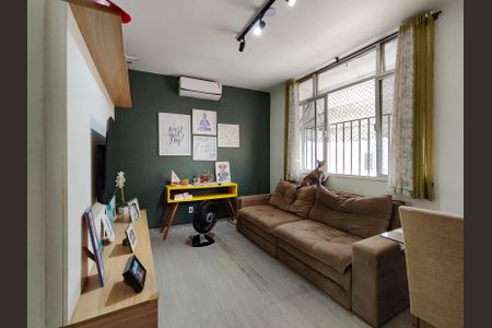Sala de apartamento à venda com 2 quartos, 50m² em Vila Isabel, Rio de Janeiro