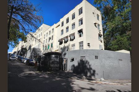 Apartamento à venda com 50m², 2 quartos e 1 vagaFachada e portaria