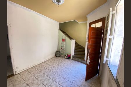 Casa à venda com 70m², 2 quartos e 1 vagaSala
